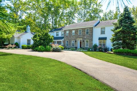 432 Heathgate Rd, Cincinnati, OH 45255 photo 1