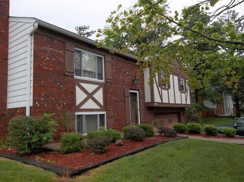814 Picket Way, Cincinnati, OH 45245 photo 1