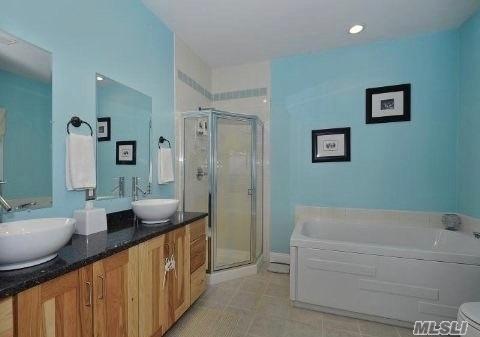 579 Howell Ave, Cincinnati, OH 45220 photo 4