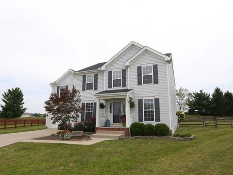 2175 Villagepointe Dr, Batavia, OH 45103 photo 1
