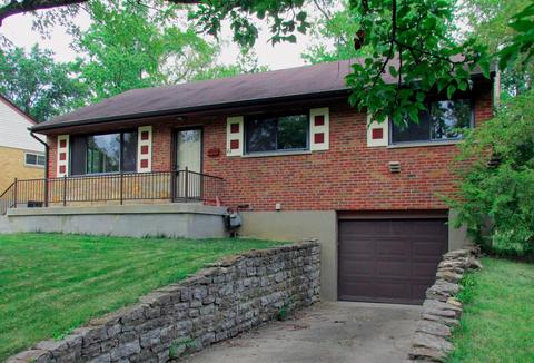 22 Imbler Dr, Greenhills, OH 45218 photo 1
