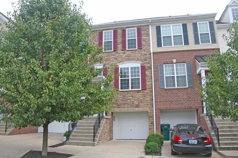 2432 Bluffcrest Ln, Cincinnati, OH 45238 photo 1