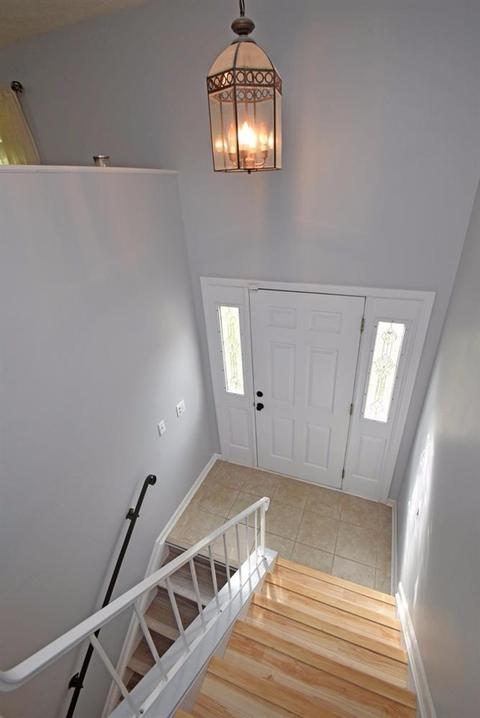 5390 Brasher Ave, Blue Ash, OH 45242 photo 3