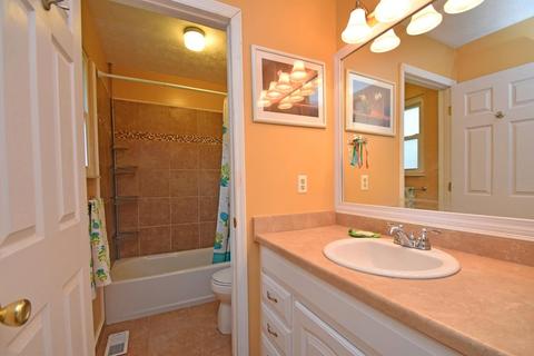 5390 Brasher Ave, Blue Ash, OH 45242 photo 12
