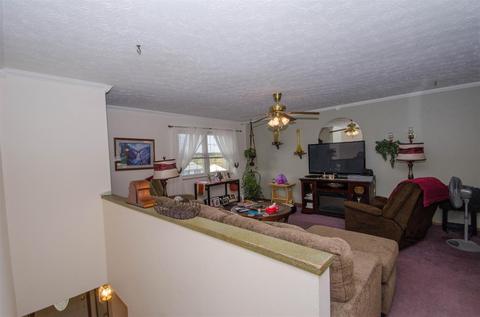 35 Timberline Ct, Cleves, OH 45002 photo 2