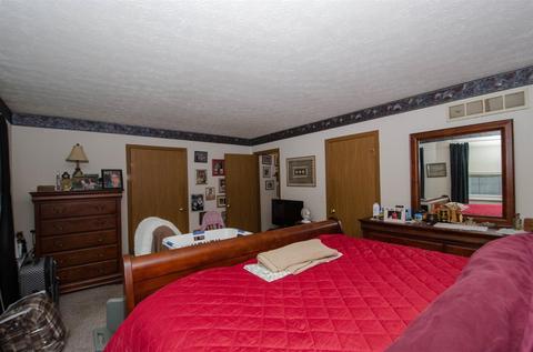 35 Timberline Ct, Cleves, OH 45002 photo 9