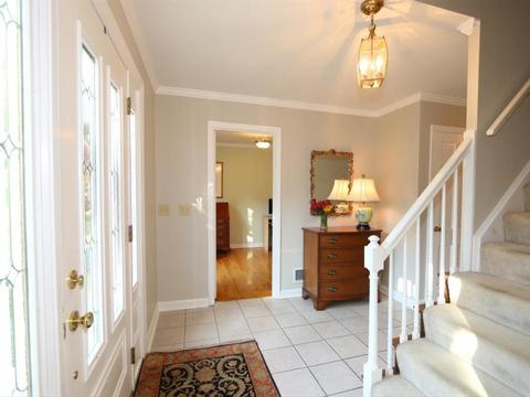 8765 Sturbridge Dr, Cincinnati, OH 45236 photo 5