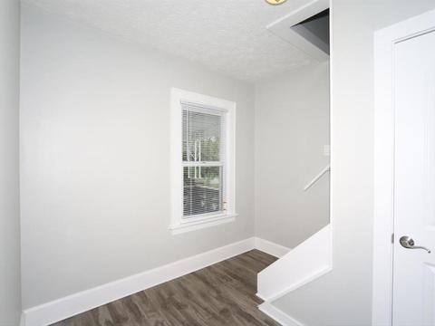 8913 Cherry St, Blue Ash, OH 45242 photo 3