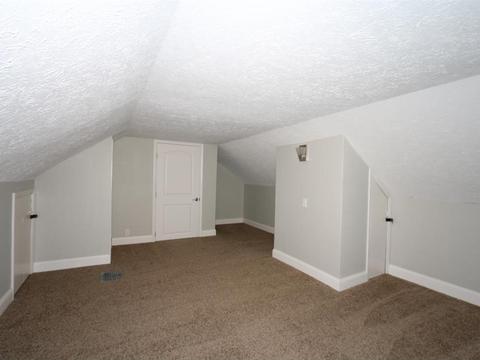 8913 Cherry St, Blue Ash, OH 45242 photo 10