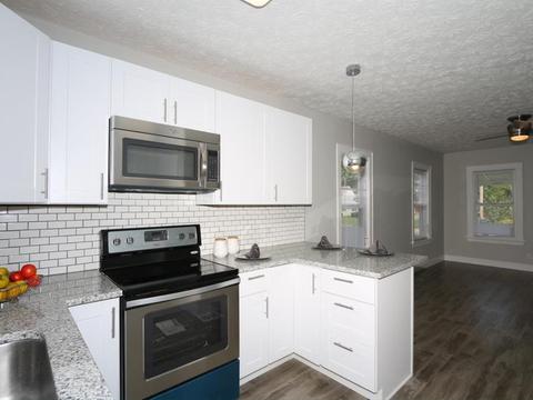 8913 Cherry St, Blue Ash, OH 45242 photo 7