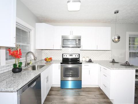 8913 Cherry St, Blue Ash, OH 45242 photo 6