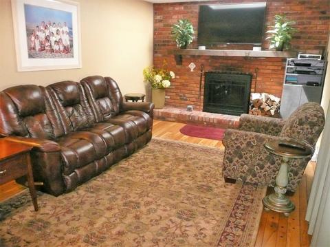 1528 Acreview Dr, Cincinnati, OH 45240 photo 7