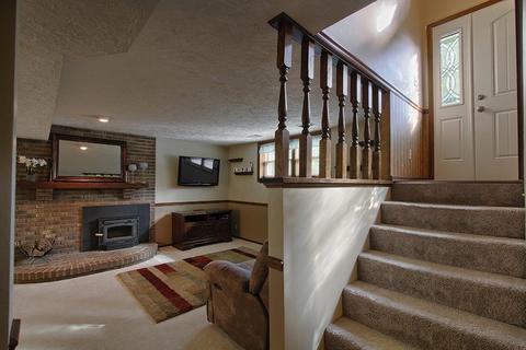 3318 Linsan Dr, Cincinnati, OH 45239 photo 8