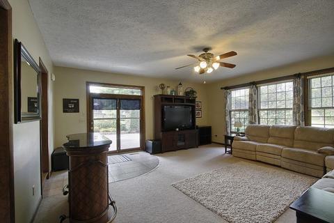 3318 Linsan Dr, Cincinnati, OH 45239 photo 6