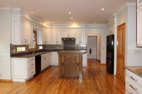 10960 Allenhurst Blvd, Blue Ash, OH 45241 photo 3