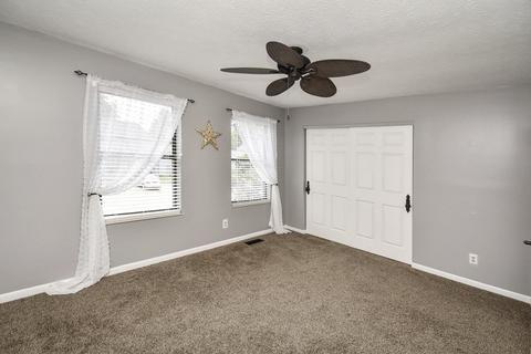 1058 Crisfield Dr, Cincinnati, OH 45245 photo 9