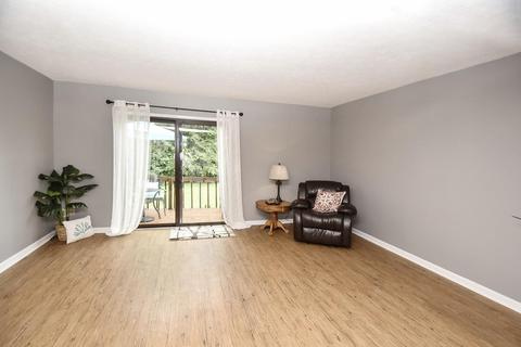 1058 Crisfield Dr, Cincinnati, OH 45245 photo 4