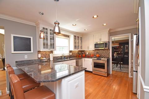 7564 Trailwind Dr, Montgomery, OH 45242 photo 3