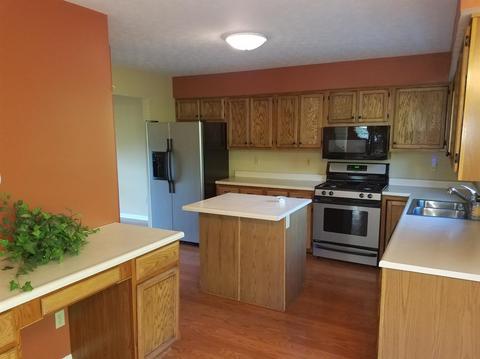 7630 Mitchell Park Dr, Cleves, OH 45002 photo 4
