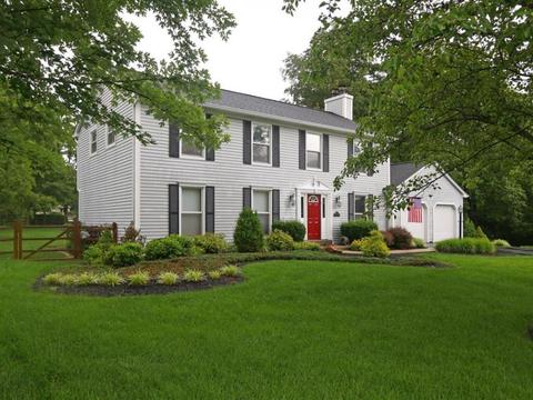 11620 Cedarview Dr, Montgomery, OH 45249 photo 1