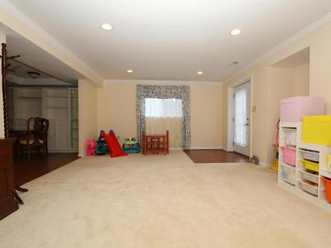 527 Conrad Dr, Cincinnati, OH 45231 photo 8