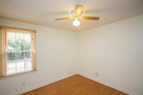 8355 Cherry Ln, Cincinnati, OH 45255 photo 14