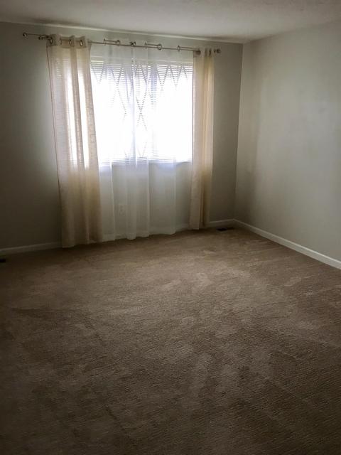 501 Halifax Cir, Cincinnati, OH 45244 photo 4