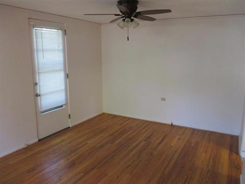 101 Burley Cir, Greenhills, OH 45218 photo 4