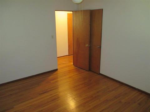 101 Burley Cir, Greenhills, OH 45218 photo 12