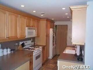 1126 Hearthstone Dr, Cincinnati, OH 45231 photo 5