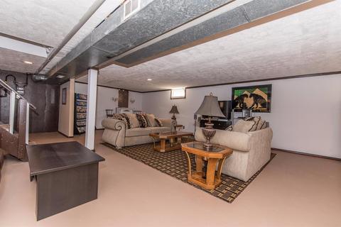 8301 Bobolink Dr, Cincinnati, OH 45231 photo 12