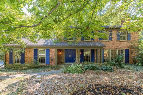 6017 Ropes Dr, Cincinnati, OH 45244 photo 1