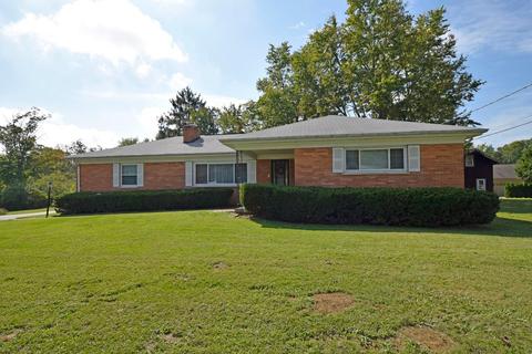 825 Wisnew Dr, Cincinnati, OH 45245 photo 3