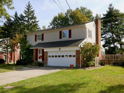 9322 Sheralee Ln, Cincinnati, OH 45231 photo 2