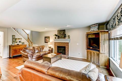 236 Newpine Dr, Cleves, OH 45002 photo 4