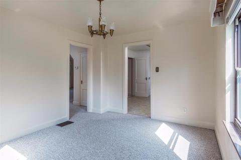 3084 Neisel Ave, Cincinnati, OH 45248 photo 10