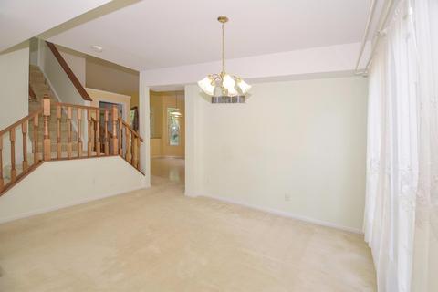 446 Ashworth Ct, Cincinnati, OH 45255 photo 6