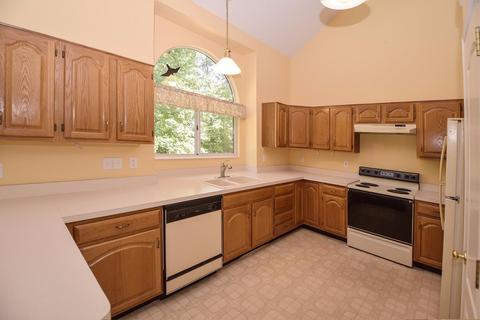 446 Ashworth Ct, Cincinnati, OH 45255 photo 8
