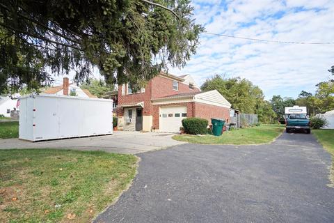 804 Galbraith Rd, Cincinnati, OH 45231 photo 2