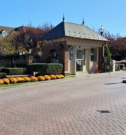 8659 Coran Dr, Cincinnati, OH 45255 photo 2