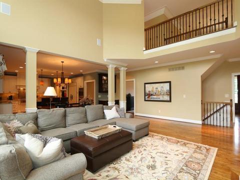 5 Larking Dr, Cincinnati, OH 45242 photo 5