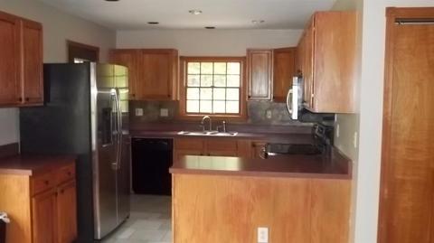175 Roundhouse Cir, Georgetown, OH 45121 photo 4