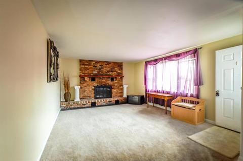 4566 Vermona Dr, Cincinnati, OH 45245 photo 5