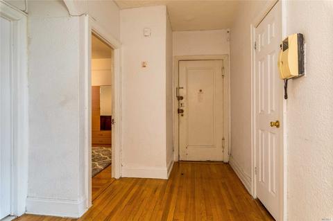 4686 Riley Ln, Cincinnati, OH 45227 photo 6