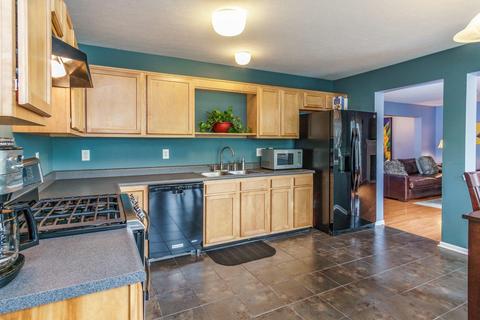 4686 Riley Ln, Cincinnati, OH 45227 photo 19