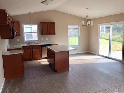 2005 Jackson Ln, Middletown, OH 45044 photo 2
