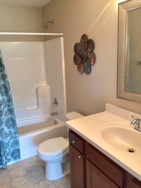 2001 Jackson Ln, Middletown, OH 45044 photo 12