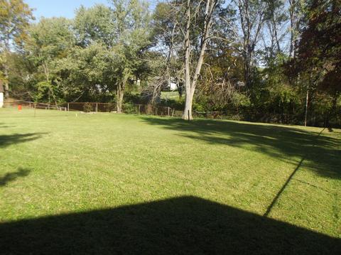 2298 Magdalena Dr, Cincinnati, OH 45231 photo 3