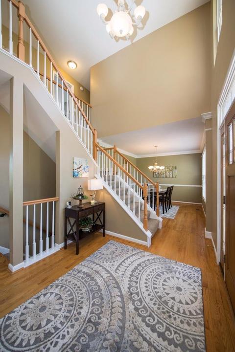 839 Dorgene Ln, Cincinnati, OH 45244 photo 2