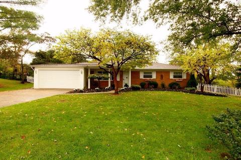 679 Loda Dr, Cincinnati, OH 45245 photo 1